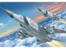 ICM 72171 Самолет MiG-25PD 1/72