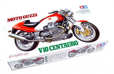 Tamiya 14069 Moto Guzzi V10 Centauro, 1/12