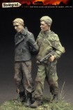 Stalingrad S-3502 Red Army scout and prisoner SS-tanker, 1943-45 1/35