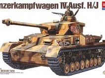 Academy 13234 Panzerkampfwagen IV Ausf.H/J 1/35