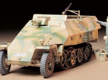 Tamiya 35147 German Sd.Kfz.251/9 Kanonenwagen, 1/35