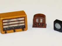 PlusModel EL031 Old radios, 1/35