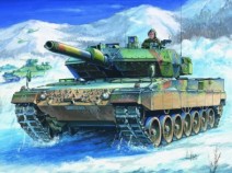 Hobby Boss 82402 Танк  Leopard 2 A5/A6 Tank (Hobby Boss) 1/35