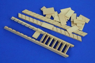 RB Model RB0052197 Wooden stairs width 21mm 1/35