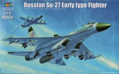 Trumpeter 01661 Russian Su-27 Early type Fighter 1/72