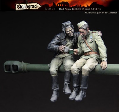 Stalingrad S-3572 Red Army Tankers At Rest, 1943-45 1/35